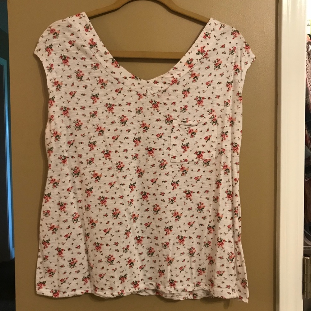 Fitted Tee with Zipper